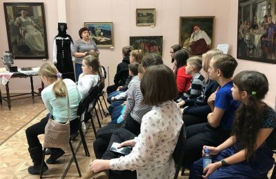 Экскурсия изостудии «Акварель» Дома художественного творчества детей в Государственный Художественный музей
