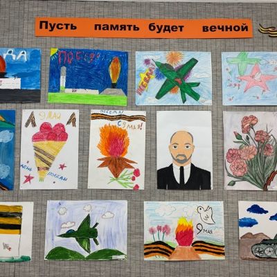 Выставка работ студийцев «Акварели», посвящённая Дню Победы