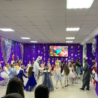 Новогодние утренники в изостудии «Акварели» ДХТД