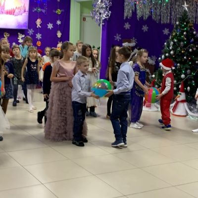 Новогодние утренники в изостудии «Акварели» ДХТД
