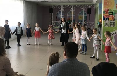Посвящение юных художников в студийцы «Акварели»