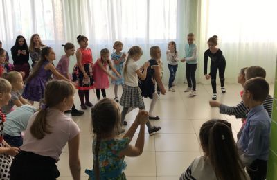 Посвящение юных художников в студийцы «Акварели»