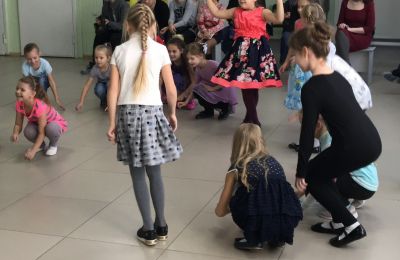 Посвящение юных художников в студийцы «Акварели»