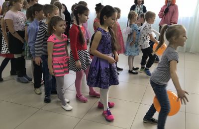Посвящение юных художников в студийцы «Акварели»