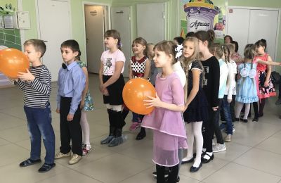 Посвящение юных художников в студийцы «Акварели»