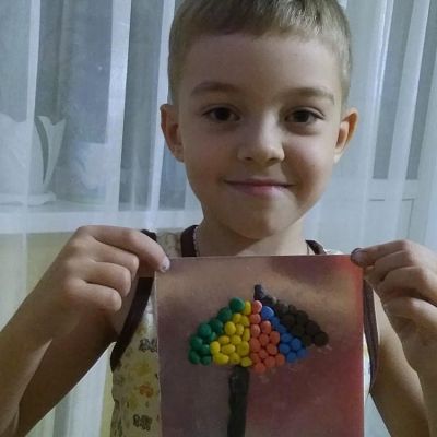 Изготовление картин из пластилина «Пластилиновый зонтик» Работы учащихся изостудии «Акварель»