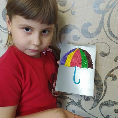 Изготовление картин из пластилина «Пластилиновый зонтик» Работы учащихся изостудии «Акварель»
