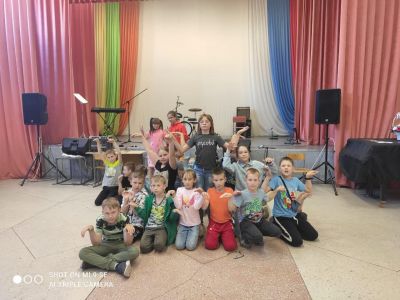 Наши маленькие звездочки – дети-артисты стали украшением городских площадок