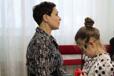 Спектакль вокальной студии «Камертон» Дома художественного творчества детей Индустриального района города Барнаула «Сказка о глупом мышонке»