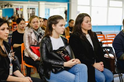 Школа юного модельера «Мой стиль» Дома художественного творчества детей Индустриального района на региональном отборочном этапе XII Международного конкурса молодых дизайнеров «Русский Силуэт» в городе Барнауле. 2018 год