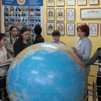 «Палитра». ДХТД. Конкурс «Мы рисуем мир!»