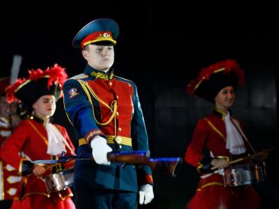 Ансамбль барабанщиц «Ритмы времени» Дома художественного творчества детей Индустриального района города Барнаула на торжественном мероприятии, посвящённом Дню города Барнаула. 2020