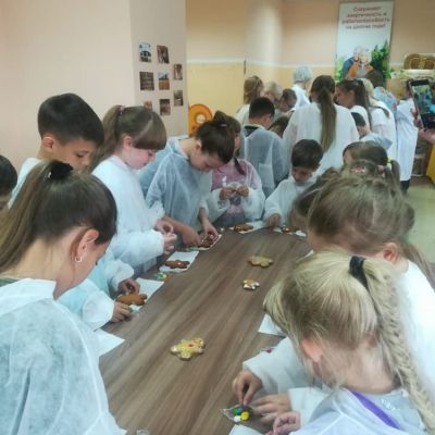 ГОЛ «Лира» Дома художественного творчества детей в пекарне «Гудвилл»