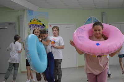 Игровая программа в подарок от коллег - профильного лагеря 