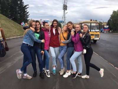Фотоотчёт о выступлении коллективов Дома художественного творчества детей Индустриального района города Барнаула на концертных площадках в День города . 2019