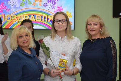 Вручение сертификатов лучшим учащимся ДХТД