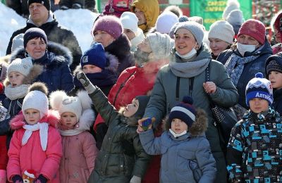 Коллективы Дома художественного творчества детей на масленичных гуляньях