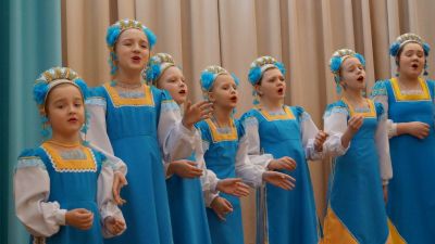 Районный этап окружного фестиваля патриотической песни им. В. Завьялова среди ОУ Индустриального района.
