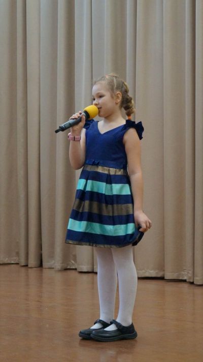 Районный этап окружного фестиваля патриотической песни им. В. Завьялова среди ОУ Индустриального района.