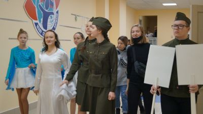 Районный этап окружного фестиваля патриотической песни им. В. Завьялова среди ОУ Индустриального района.
