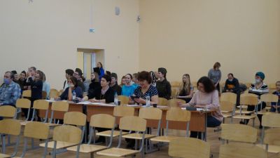Районный этап окружного фестиваля патриотической песни им. В. Завьялова среди ОУ Индустриального района.