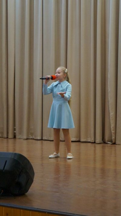 Районный этап окружного фестиваля патриотической песни им. В. Завьялова среди ОУ Индустриального района.
