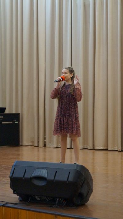 Районный этап окружного фестиваля патриотической песни им. В. Завьялова среди ОУ Индустриального района.
