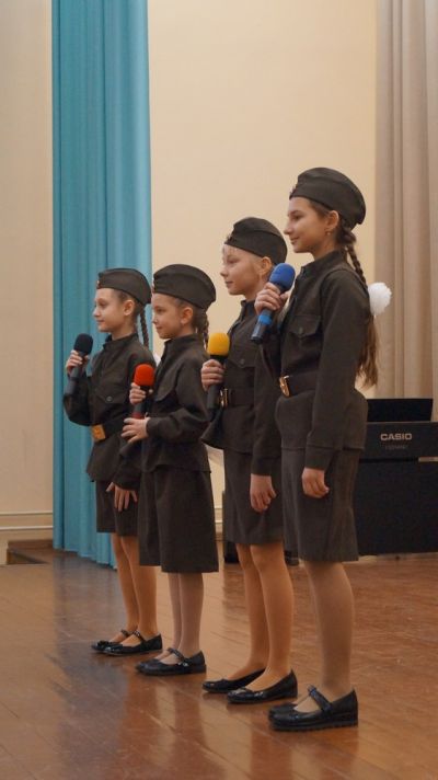 Районный этап окружного фестиваля патриотической песни им. В. Завьялова среди ОУ Индустриального района.