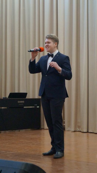 Районный этап окружного фестиваля патриотической песни им. В. Завьялова среди ОУ Индустриального района.