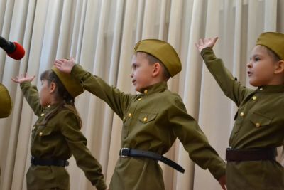 Районный этап окружного фестиваля патриотической песни им. В. Завьялова среди ОУ Индустриального района.