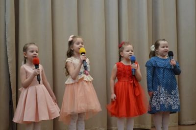 Районный этап окружного фестиваля патриотической песни им. В. Завьялова среди ОУ Индустриального района.