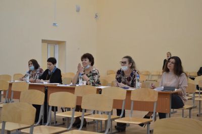 Районный этап окружного фестиваля патриотической песни им. В. Завьялова среди ОУ Индустриального района.