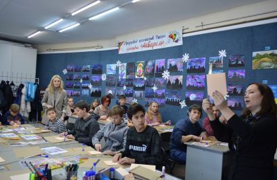 Арт-акция «Искусство творит добро» в Доме художественного творчества детей