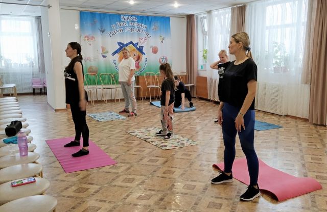 Быть мамой — не просто работа, быть мамой — не просто мечта…
