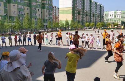 Лето оранжевого цвета!