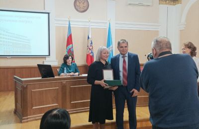 В администрации Барнаула наградили тружеников и коллективы города