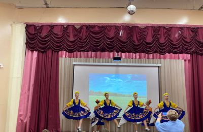 «Подвигу твоему, Ленинград!»