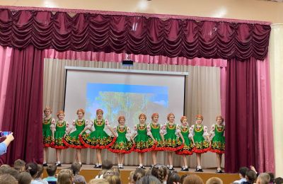 «Подвигу твоему, Ленинград!»