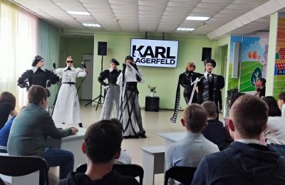 Арт-акция «Искусство творит добро»