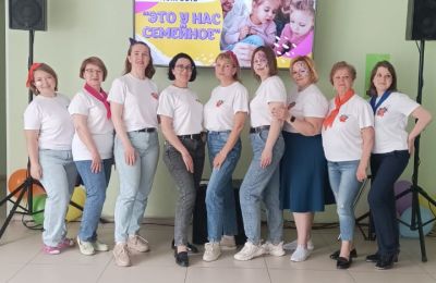 «Это у нас семейное» - так назывался фестиваль-ярмарка искусств, посвящённый Году семьи, который прошёл в «Доме художественного творчества детей»