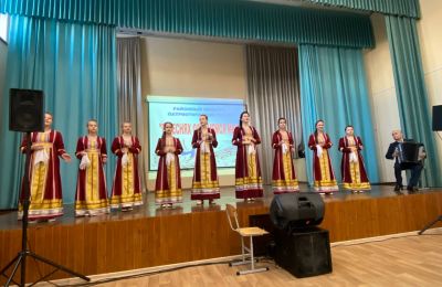 Фестиваль патриотической песни имени В. Завьялова «В песнях останемся мы» среди ОУ Индустриального района