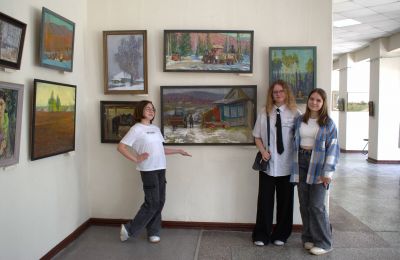 «Палитра» на выставке И. Торопова