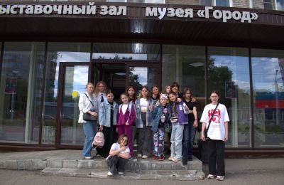 «Палитра» на выставке И. Торопова