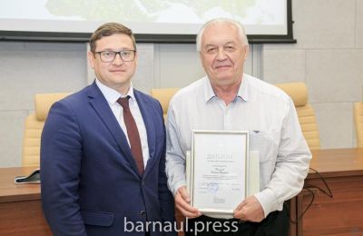 В Барнауле наградили победителей городского конкурса «За вклад в охрану окружающей среды»