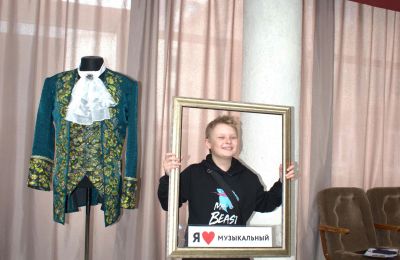 За кулисами театральной магии: экскурсия «Закулисье» в Алтайском театре музыкальной комедии