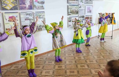 Церемония открытия выставки учебных и творческих работ студентов кафедры дизайна и архитектуры, кафедры графики и анимации «Алтайского государственного института культуры»