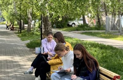 Юные художники заботятся о природе: экопленэр в изостудии «Акварель»