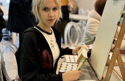 Каникулы изостудии «Акварель» с пользой