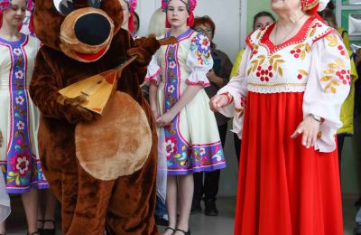 «Неюбилей в кругу друзей»