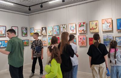 Экскурсия на выставку «Поклонимся великим тем годам»